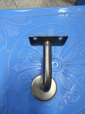 Gá tường tay vịn cầu thang