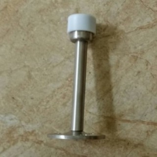 Chặn cửa có thể cheo đồ