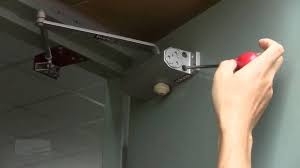 SỬA CHỮA TAY CO THỦY LỰC, TAY ĐẨY HƠI, CÙI CHỎ, THIẾT BỊ ĐÓNG CỬA TỰ ĐỘNG.