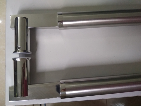 Tay kéo đẹp cho cửa thủy lực dài 60cm tâm lỗ 55cm , Tay nắm cửa kính