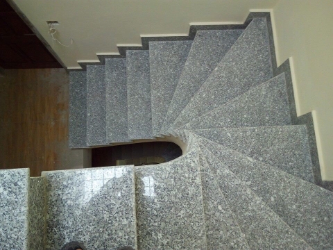 Đá Cầu Thang trắng suối lau