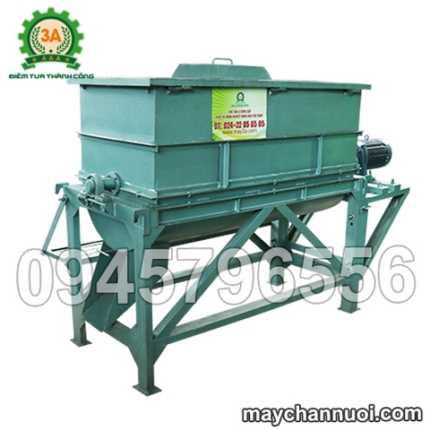 Máy trộn thức ăn chăn nuôi 3A5,5Kw (trục ngang)