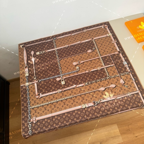LV Monogram Confidential square M78666 - LV SCARF OEM