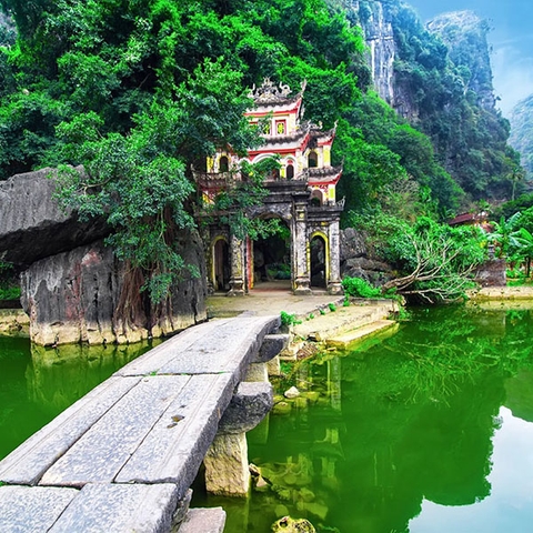Tour Hoa Lư-Tam Cốc