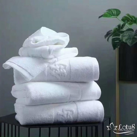 Khăn tăm khách sạn mẫu 19
