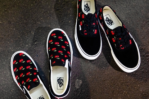 VANS CHÂN THẬT NHẸ NHÀNG CÙNG HỌA TIẾT CHERRY ĐƠN GIẢN