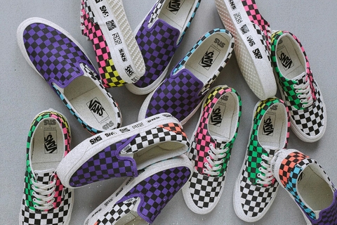 SNEAKERSNTUFF VÀ VANS RA MẮT SẢN PHẨM KỈ NIỆM MỘT NĂM HOẠT ĐỘNG