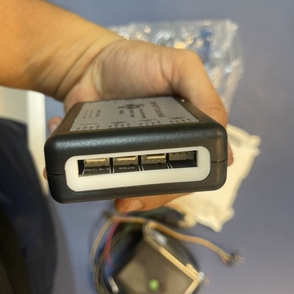 EV2400 Panda phần cứng mở khoá pin Flycam và laptop, máy khoan pin,loa Bose các loại thiết bị sửa pin laptop