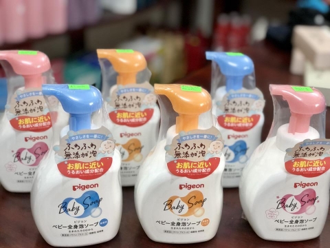 Tắm gội Pigeon 2 in 1 (500ml)  Nhật Bản