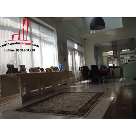 cho thuê biệt thự nguyên căn có hồ bơi đường hoàng hoa thám quận bình thạnh, giá cho thuê:1900$/tháng