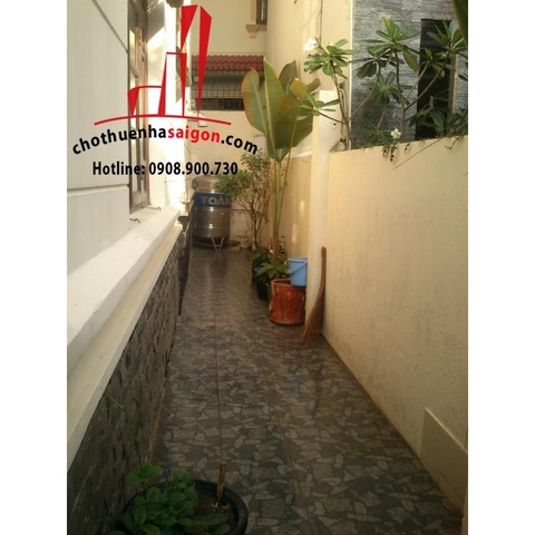 Cho thuê Villa Quận 2, khu Thảo Điền, giá 1200$