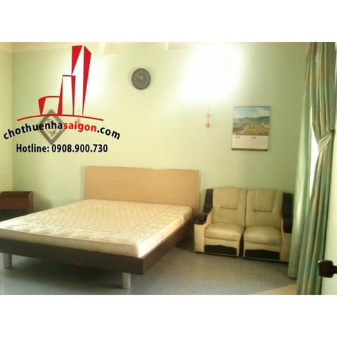 Cho thuê Villa Quận 2, khu Thảo Điền, giá 1200$