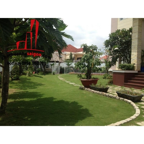 Cho thuê Villa Quận 2, khu Thảo Điền, giá 5000$