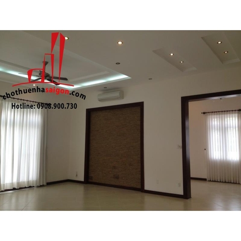 Cho thuê Villa Quận 2, khu Thảo Điền, giá 5000$