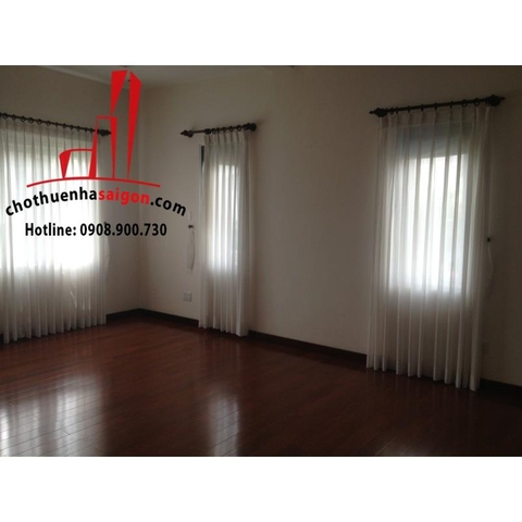 Cho thuê Villa Quận 2, khu Thảo Điền, giá 5000$