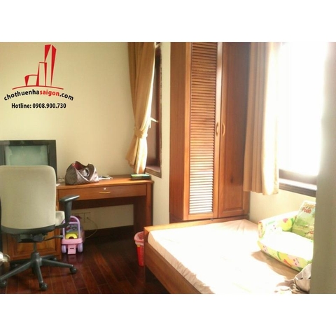 Biệt thự phố cho thuê Quận 2 - đường Trần Não - giá 1200$
