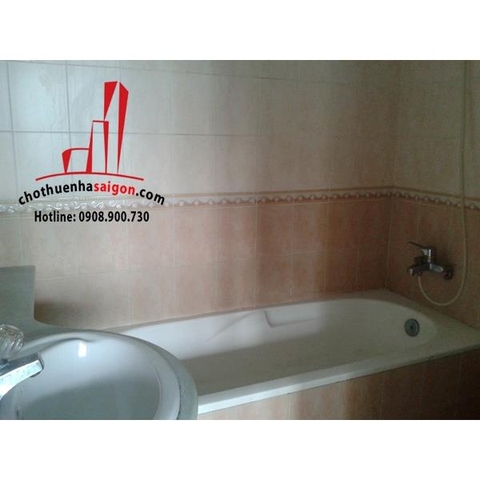 Cho thuê nhà Quận Bình Thạnh, hẻm đường Nguyễn Huy Tưởng. Giá : 18 triệu/tháng.