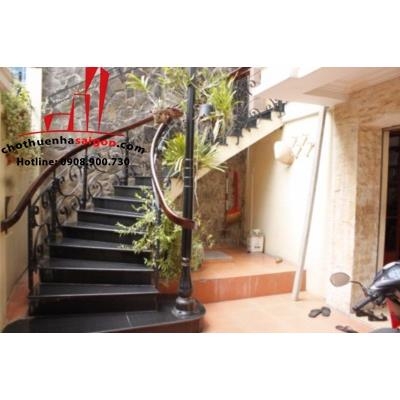 cho thuê villa phố quận bình thạnh, đường nguyễn hữu cảnh giá cho thuê:1500$/tháng