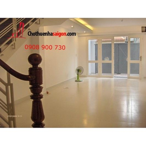 cho thuê nhà quận 3, đường lý chính thắng giá 2500$/thương lượng
