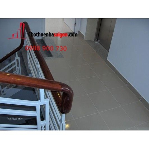 cho thuê nhà quận 3, đường lý chính thắng giá 2500$/thương lượng
