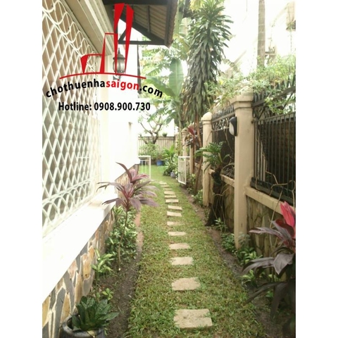 Cho thuê Villa Quận 2, khu compound Thảo Điền, giá 5000$