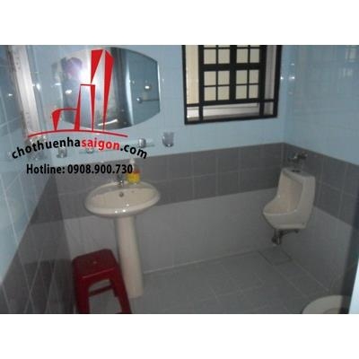 Cho thuê Villa Quận Phú Nhuận, đường Trần Cao Vân. Giá : 1.600 usd/ tháng.