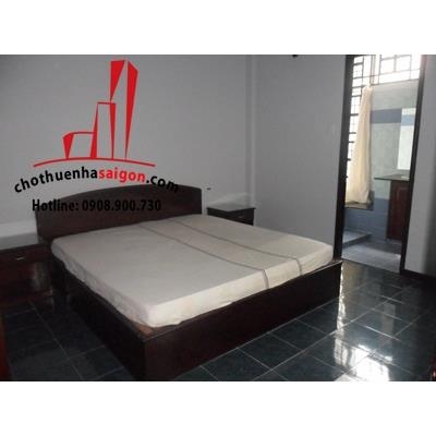 Cho thuê Villa Quận Phú Nhuận, đường Trần Cao Vân. Giá : 1.600 usd/ tháng.