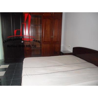 Cho thuê Villa Quận Phú Nhuận, đường Trần Cao Vân. Giá : 1.600 usd/ tháng.