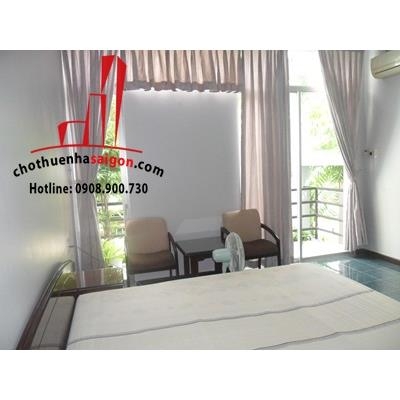 Cho thuê Villa Quận Phú Nhuận, đường Trần Cao Vân. Giá : 1.600 usd/ tháng.