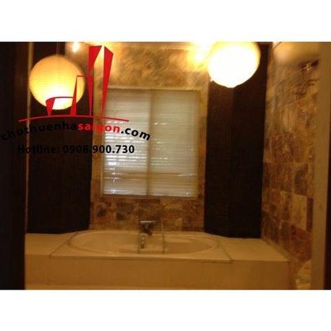 cho thuê nhà quận bình thạnh, đường nguyễn cửu vân giá 1600$
