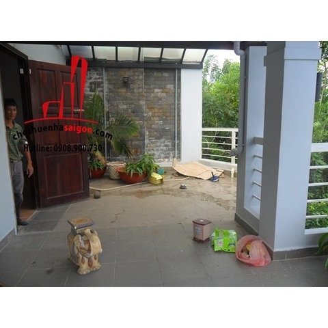 Cho thuê Villa Quận Bình Thạnh, hẻm rộng khu dân cư Bình Lợi. Giá : 24 triệu/tháng.