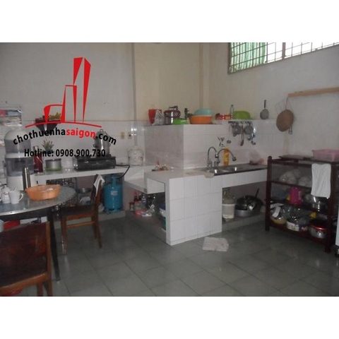Cho thuê Villa Quận Bình Thạnh, hẻm rộng đường Nguyễn Xí. Giá : 1.000 usd/tháng.
