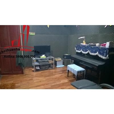 cần bán hoặc cho thuê villa đẹp đường d2, quận bình thạnh, giá cho thuê:70tr/tháng
