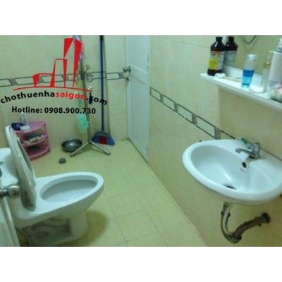 cần cho thuê nhà nguyên căn hẽm đường cô giang, phường cô giang, quận 1,giá cho thuê:15tr/tháng