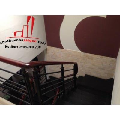 cần cho thuê nhà nguyên căn hẽm đường cô giang, phường cô giang, quận 1,giá cho thuê:15tr/tháng