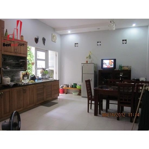 Cho thuê Villa Quận Bình Thạnh, hẻm xe hơi đường Ung Văn Khiêm. Giá : 1.000 usd/tháng.