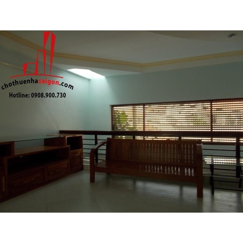 Cho thuê nhà Quận 2, khu Thảo Điền, giá 15 triệu