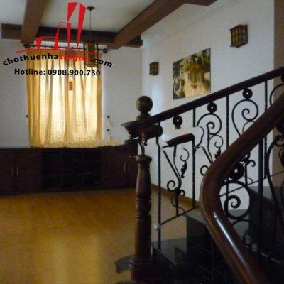 cho thuê villa mặt tiền đường phan xích long, quận phú nhuận, giá thương lượng