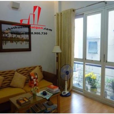 cho thuê nhà nguyên căn hẽm đường lê thánh tôn, quận 1, giá 1350$/tháng