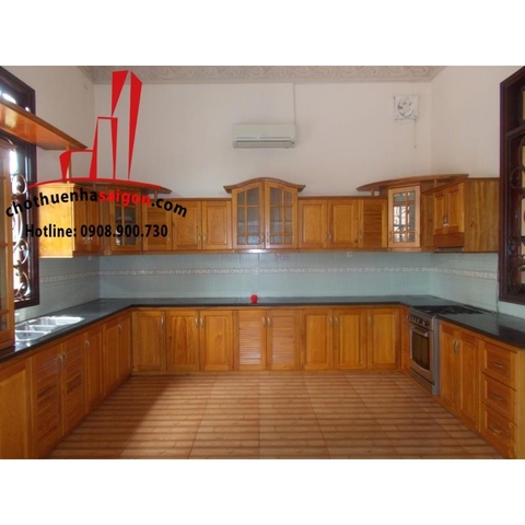 Cho thuê Villa Quận 2, khu Thảo Điền, giá 4000$