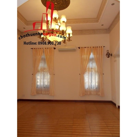 Cho thuê Villa Quận 2, khu Thảo Điền, giá 4000$