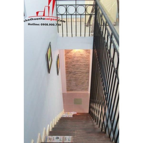 cần cho thuê nhà nguyên căn đường trần quang khải,quận phú nhuận, giá 1200$/tháng