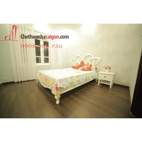Cho thuê Villa quận 2, đường Trần Não giá 2000$