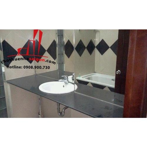 cho thuê nhà nguyên căn quận 1, đường huỳnh khương ninh, giá 1500$.