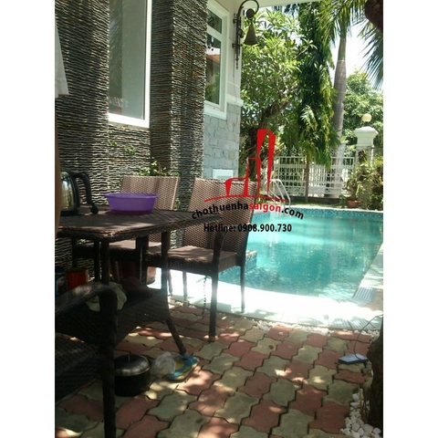 Cho thuê Villa quận 2, khu compound Thảo Điền, giá 2500$