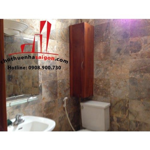 cho thuê villa quận bình thạnh, đường nguyễn cửu vân giá 1600$