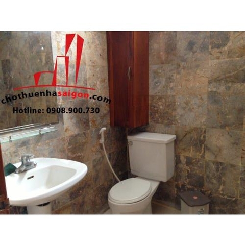 cho thuê villa quận bình thạnh, đường nguyễn cửu vân giá 1600$