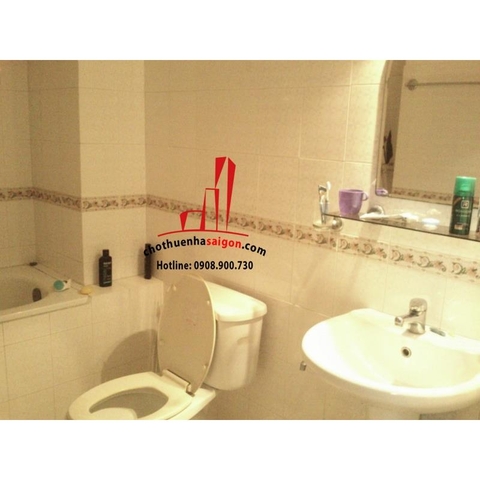 Cho thuê nhà Quận Bình Thạnh, mặt tiền đường Phạm Viết Chánh. Giá : 1.000 usd/tháng