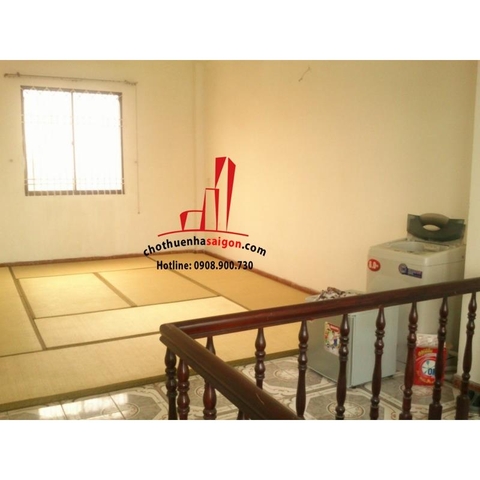 Cho thuê nhà Quận Bình Thạnh, mặt tiền đường Phạm Viết Chánh. Giá : 1.000 usd/tháng