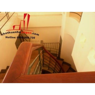 cho thuê nhà nguyên căn góc 2 mặt tiền đường đoàn thị điểm, quận phú nhuận